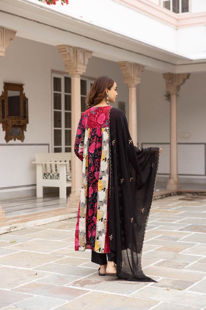 Nehamta Women's Black Cotton Kurta with Pant & Dupatta