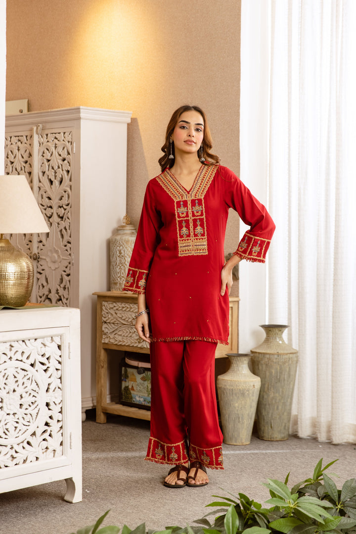 Nehamta Women's Red Rayon Kurta with Pant
