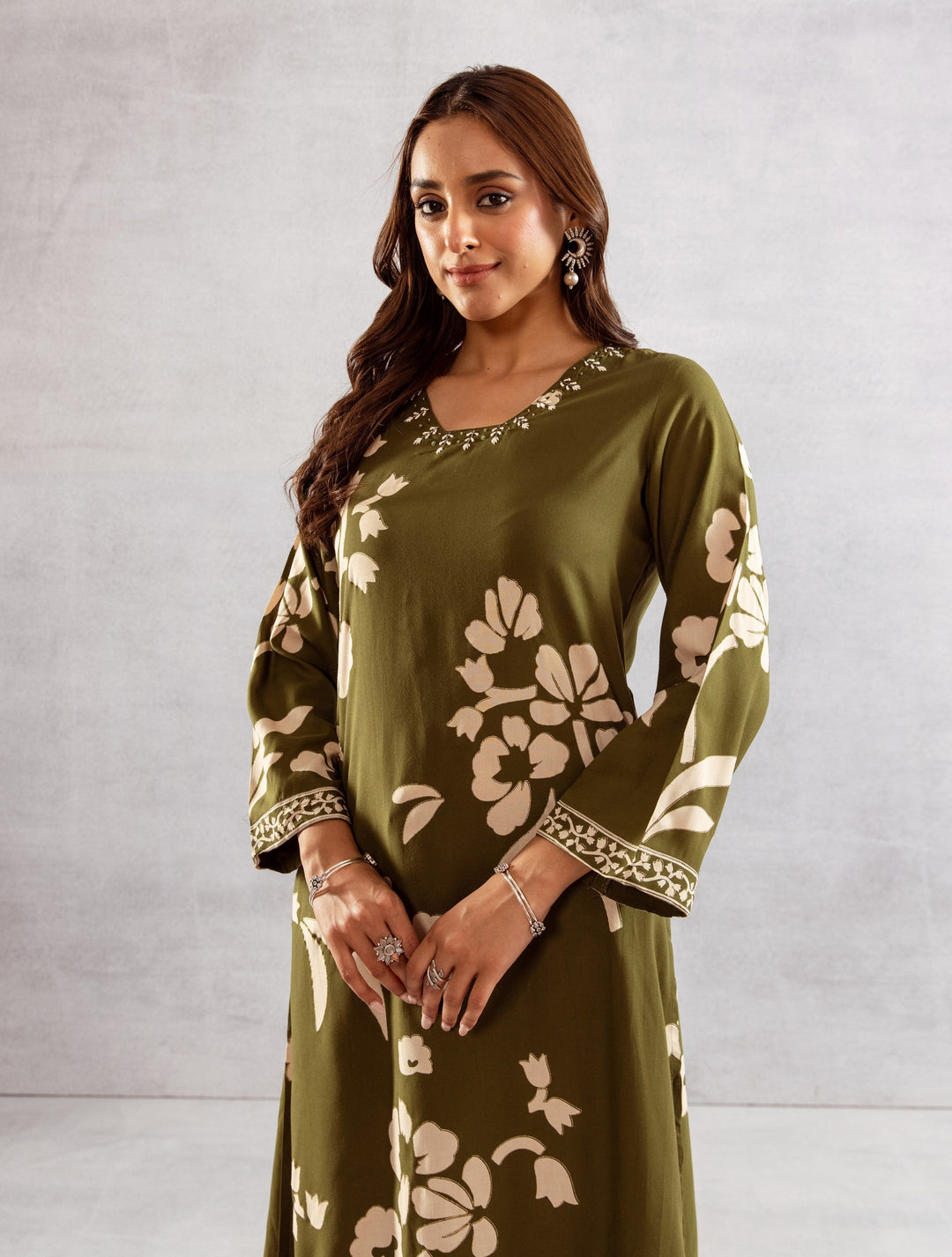 Nehamta Women's Green German Rayon Kurta & Palazzo Set