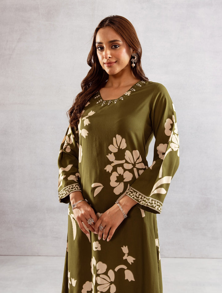 Nehamta Women's Green German Rayon Kurta & Palazzo Set