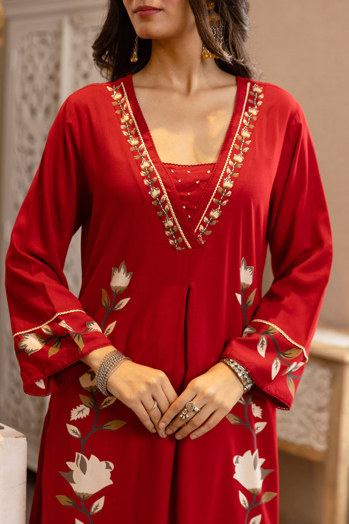Nehamta Women's Red Rayon Kurta & Palazzo Set
