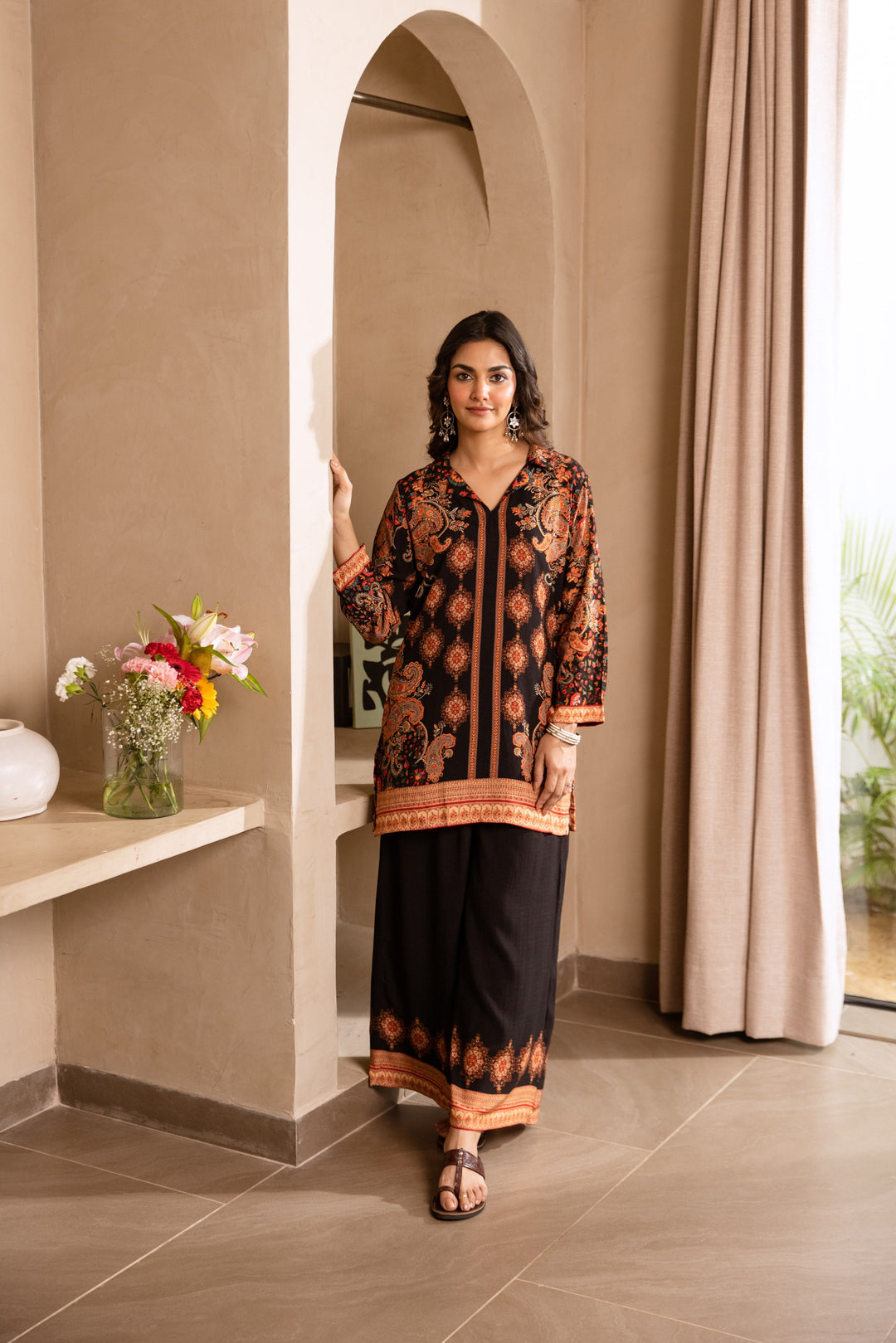 Nehamta Women's Black Rayon Tunic & 1 Palazzo Co-Ords Set