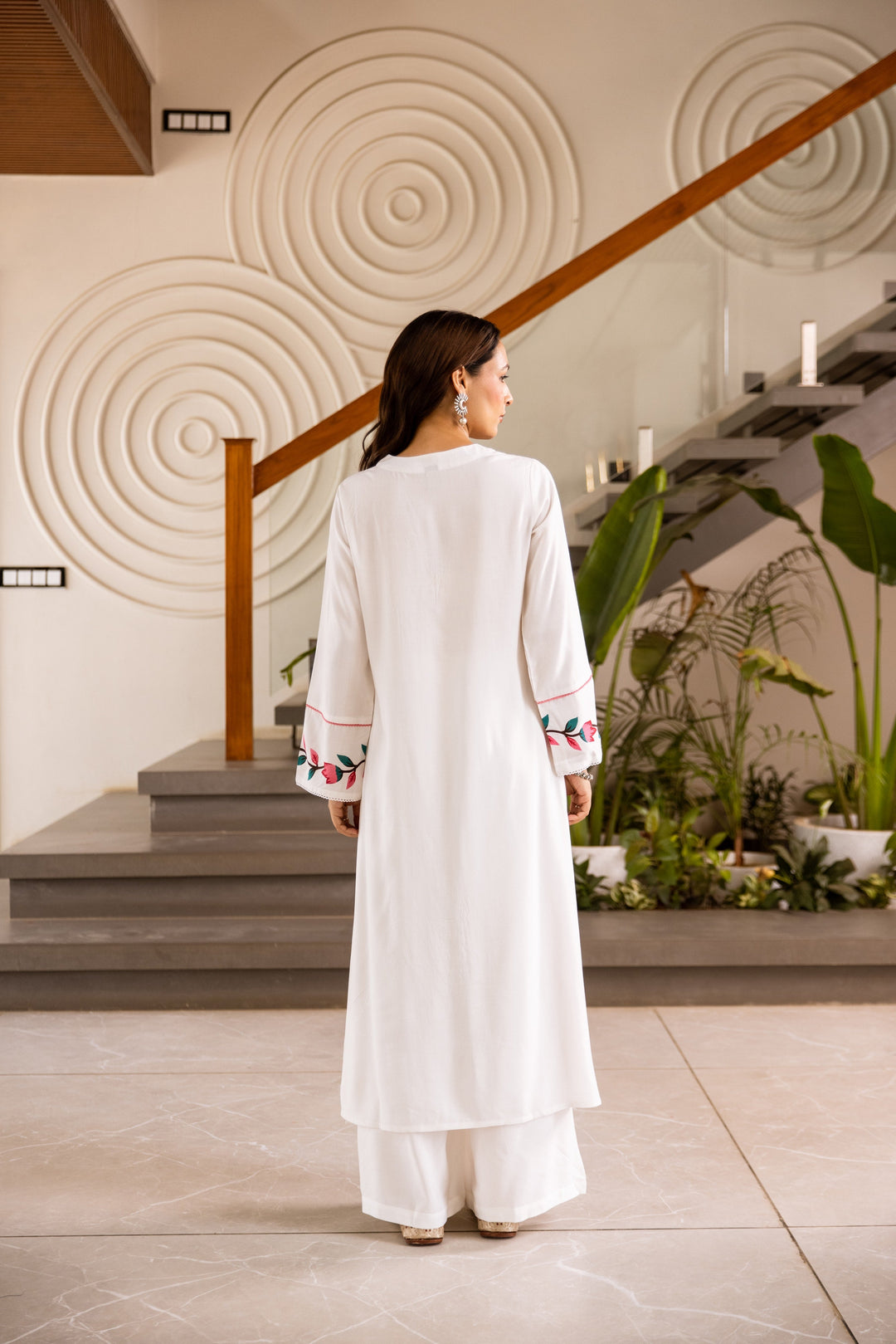 Nehamta Women's White German Rayon Kurta & Palazzo Set