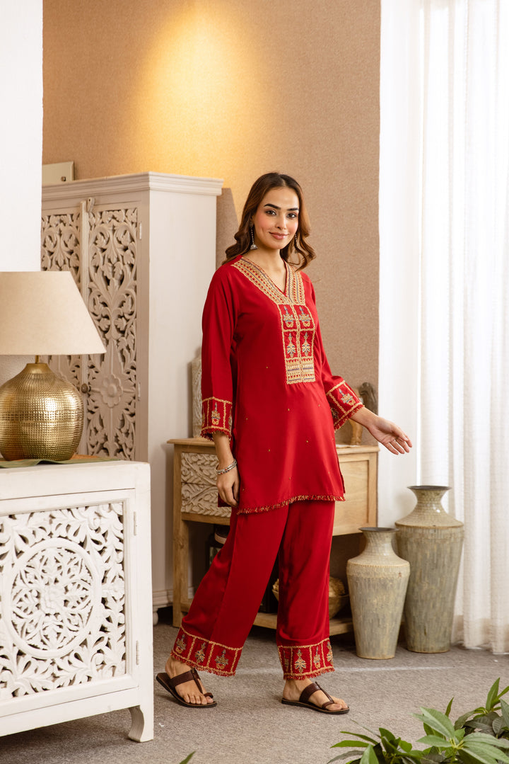 Nehamta Women's Red Rayon Kurta with Pant