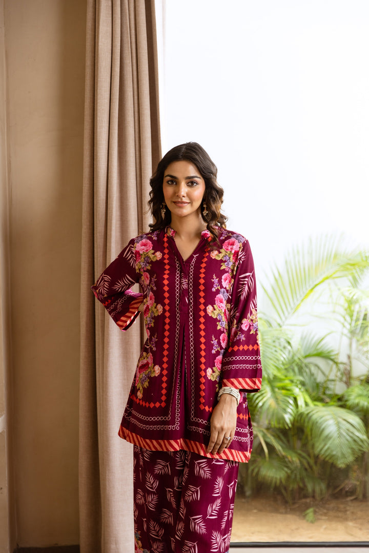 Nehamta Women's Wine Rayon Tunic & 1 Palazzo Co-Ords Set