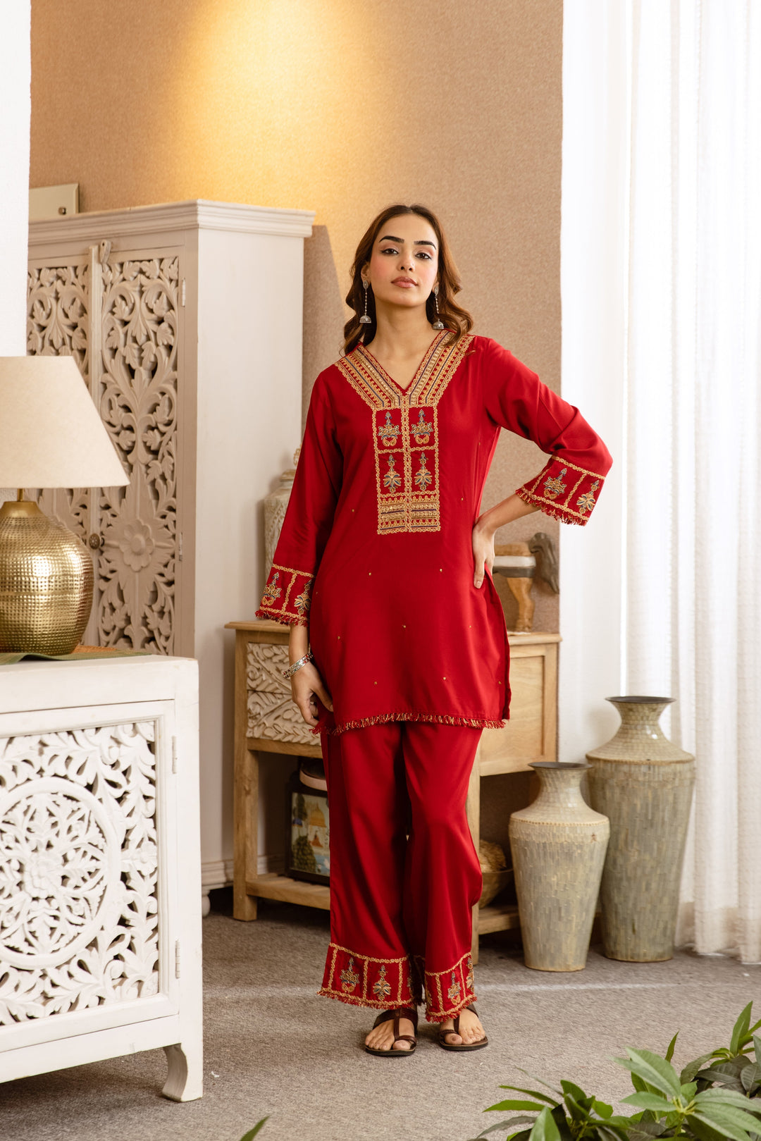 Nehamta Women's Red Rayon Kurta with Pant