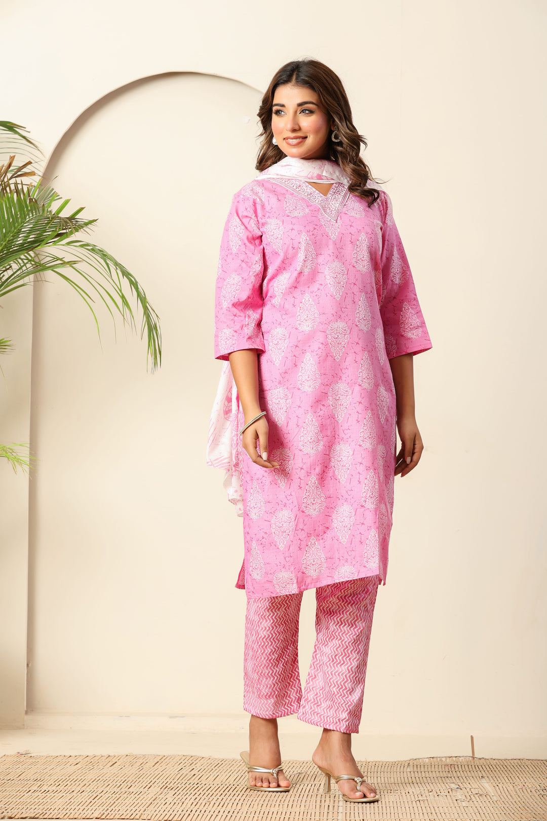 Nehamta Women's Pink Cotton rayon Kurta, Pant & Dupatta Set