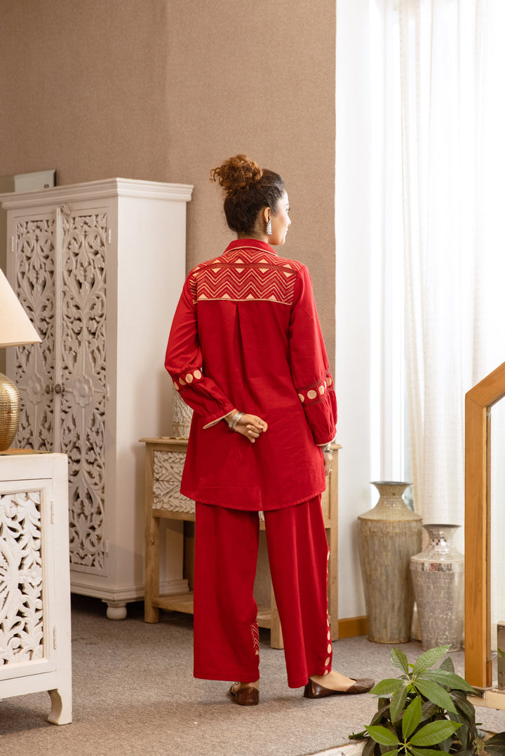 Nehamta Women's Red Cotton Kurta & Pant Set