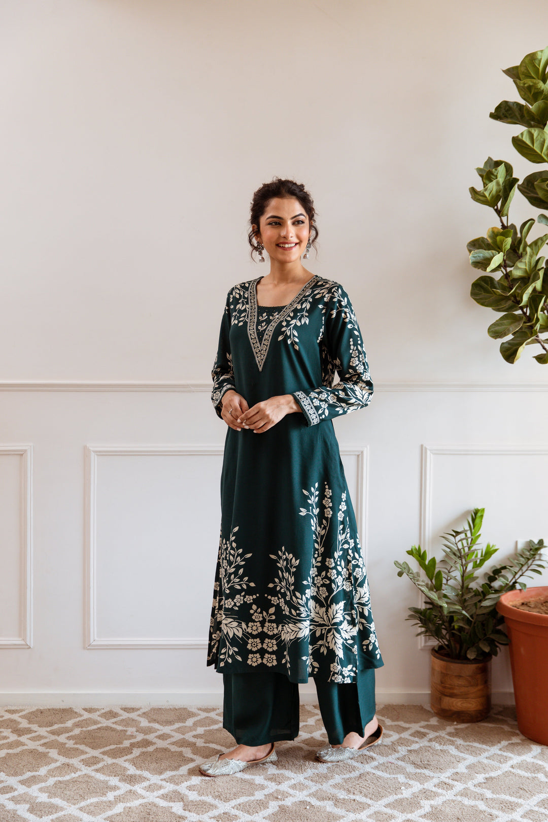 Nehamta Women's Teal German Rayon Kurta & Palazzo Set