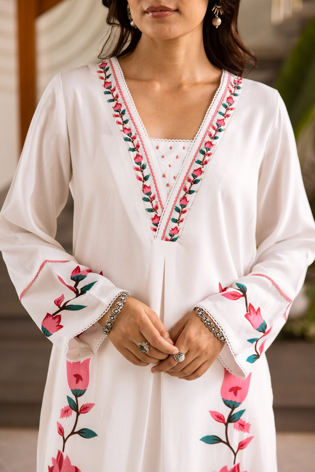 Nehamta Women's White German Rayon Kurta & Palazzo Set