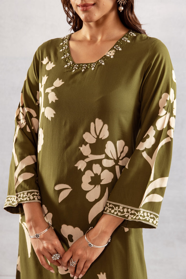 Nehamta Women's Green German Rayon Kurta & Palazzo Set