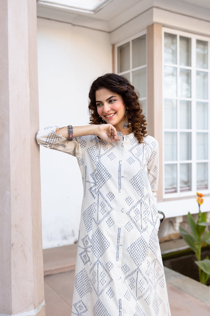 Nehamta Women's White Cotton Blend Kurta & Palazzo Set