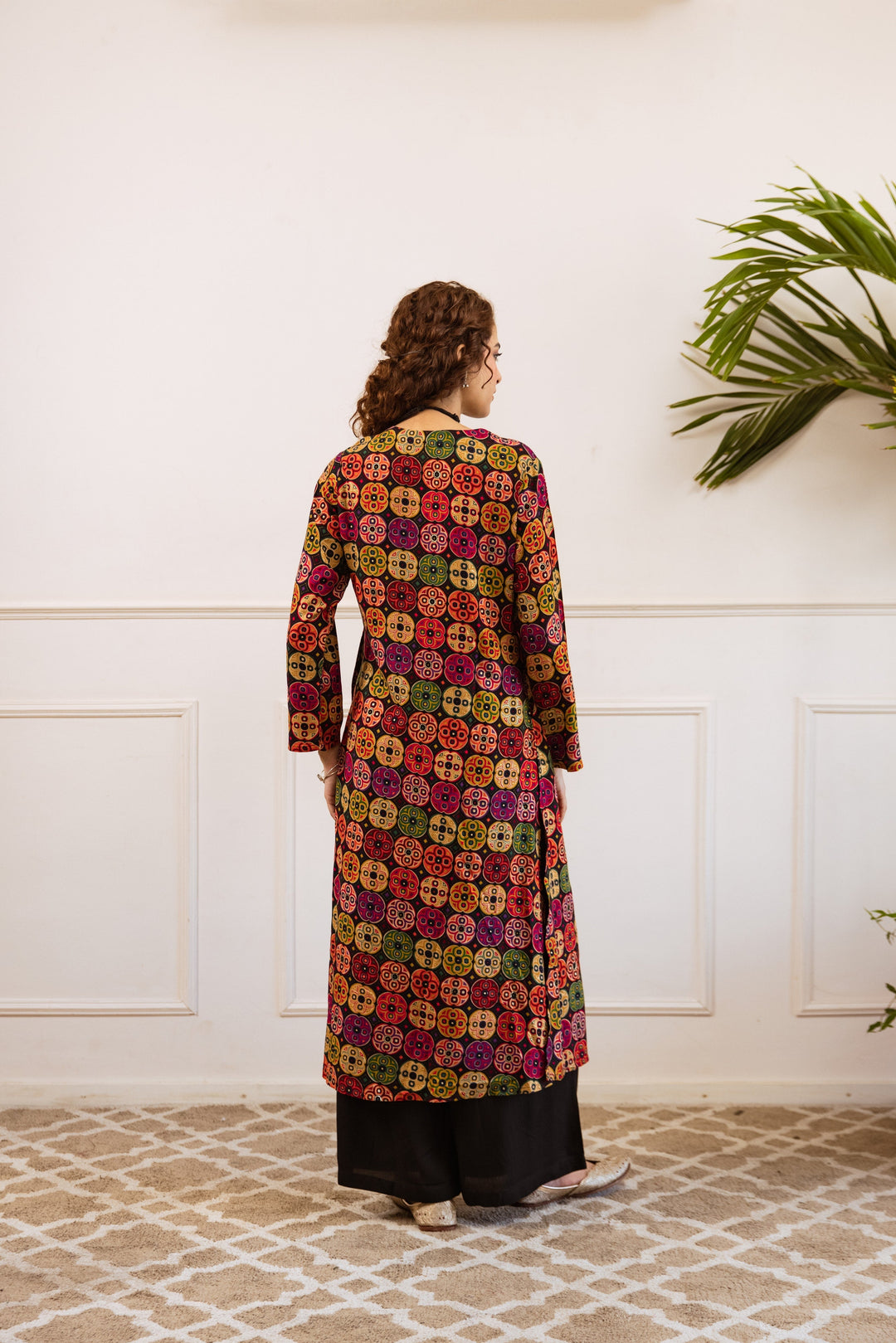 Nehamta Women's Multicolor German Rayon Kurta & Palazzo Set