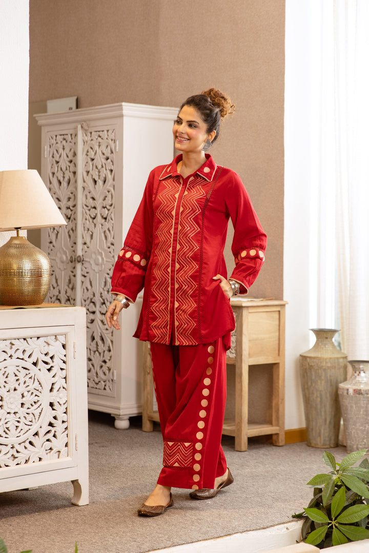 Nehamta Women's Red Cotton Kurta & Pant Set
