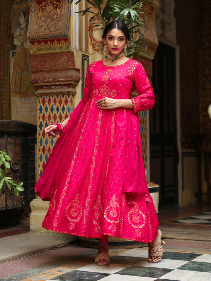Nehamta Pink Color Rayon Slub Anarkali Women's Kurta Trouser Dupatta & Fancy Potli Set