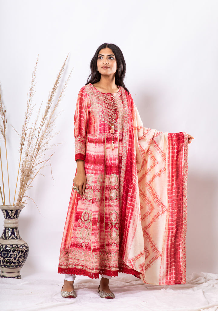Noor Women's Red Color Silk Flared Kurta Pant Dupatta With Fancy Potli