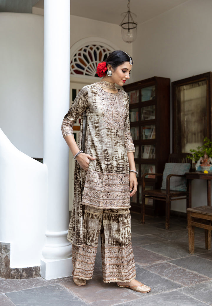 Nazakat Women's Brown Color Silk Straight Kurta Sharara Dupatta With Fancy Potli