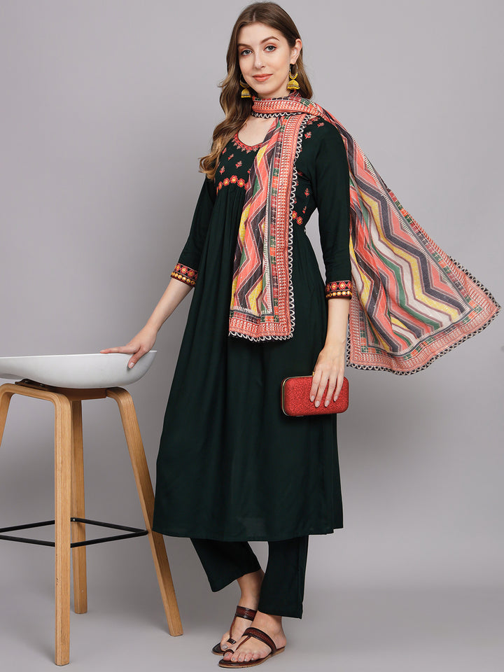 Women's Green Rayon A-Line Ethnic Sets