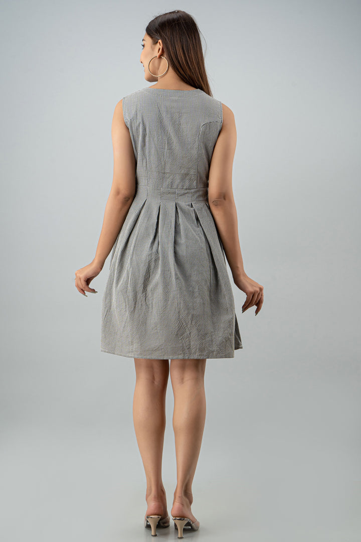 Grey Color Yarn Dyed Flared Women Short Dress