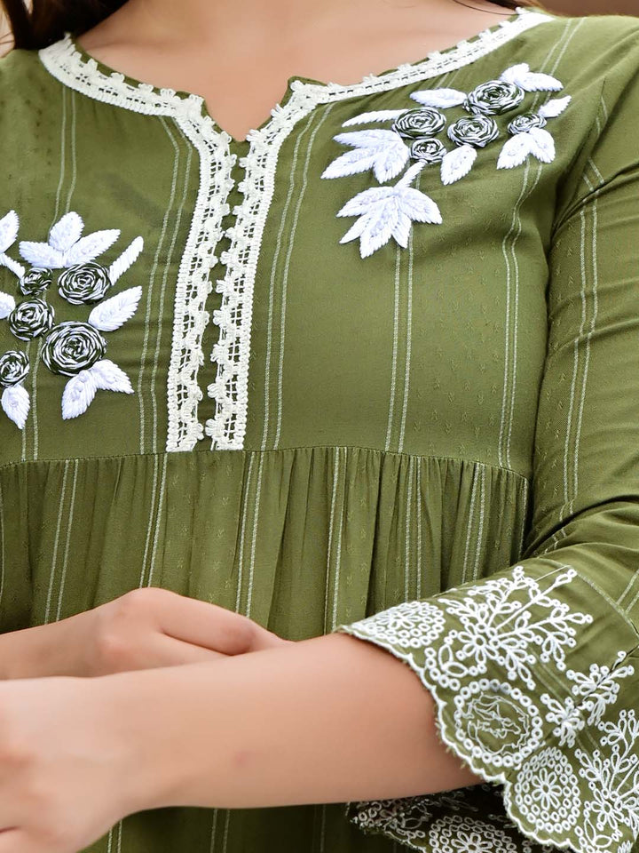 Women Anarkali Green Woven Design Midi Dress